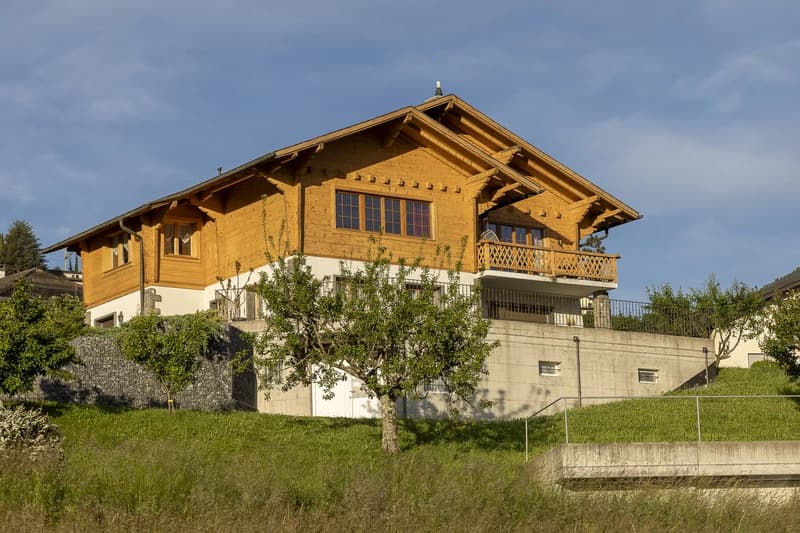 Villa familiale à Choëx ? Monthey | Un bien évolutif aux multiples possibilités (2)