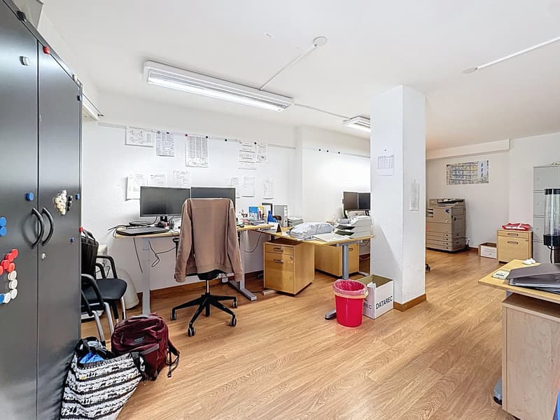 Bureaux spacieux et lumineux au coeur de Monthey (8)