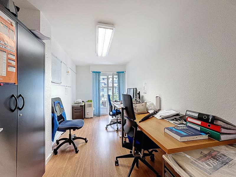 Bureaux spacieux et lumineux au coeur de Monthey (2)