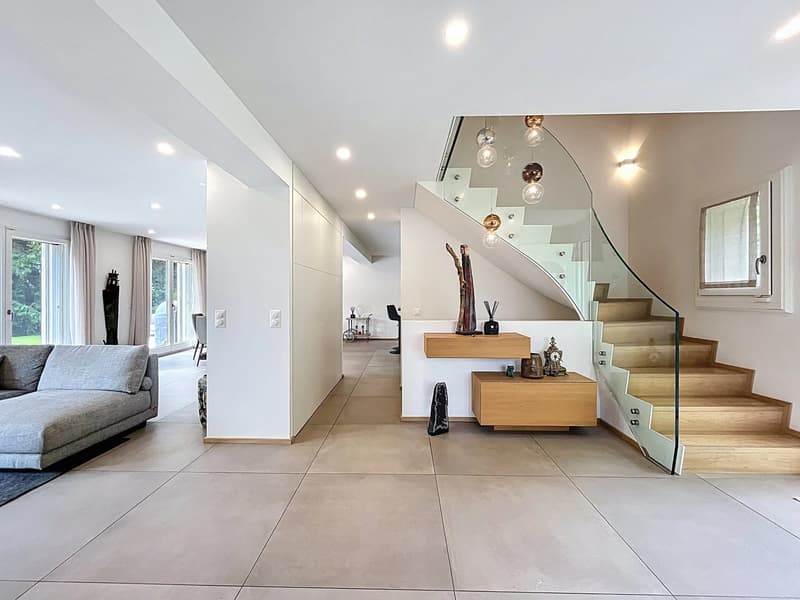 En exclusivité : Belle villa rénovée à proximité de Nyon (7)