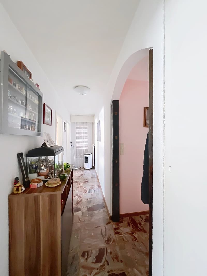 Spacieux 4 pièces de 110 m² avec balcon et fort potentiel à Sierre (9)