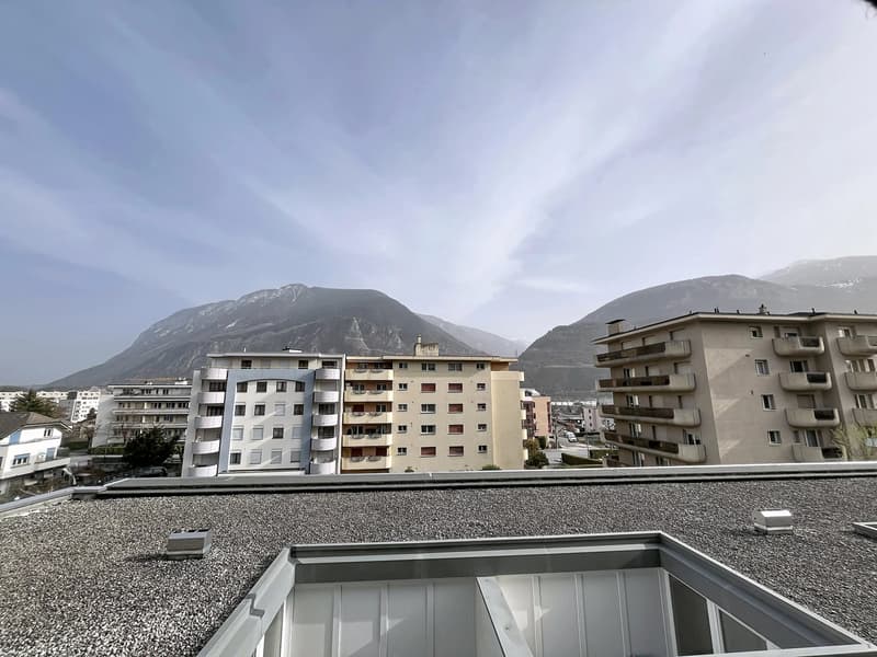 Grand appartement familial de 4 pièces avec vue dégagée à Sierre (6)