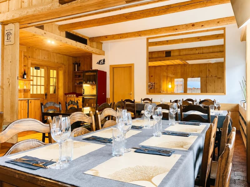 Établissement mixte avec partie hôtelière, restauration et appartement indépendant à Bourg-St-Pierre (2)