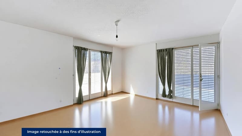 Lumineux 4.5 pièces avec balcon et vue dégagée à Sierre (2)