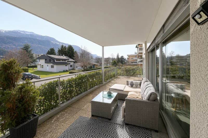 Spacieux 4.5 pièces avec grande terrasse et vue dégagée à Conthey (6)