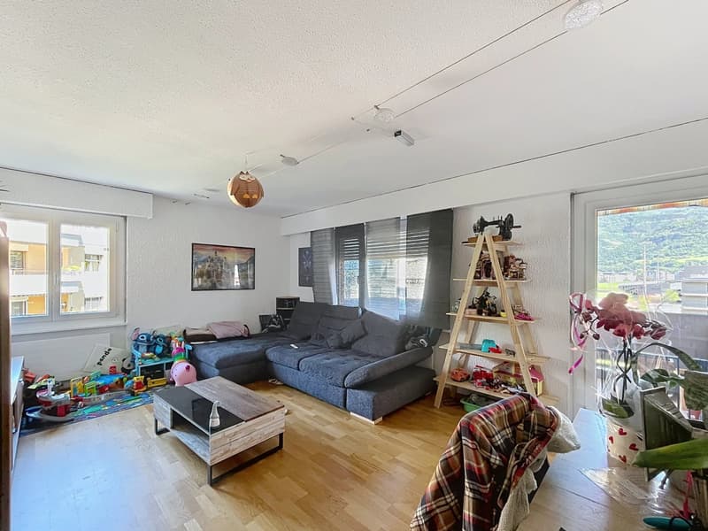 Bel appartement traversant de 4,5 pièces dans le quartier de Vissigen à Sion (3)