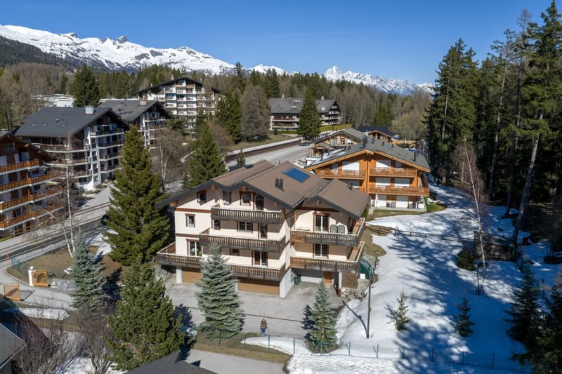 Bâtiment de trois logements sur le Golf de Crans-Montana (2)