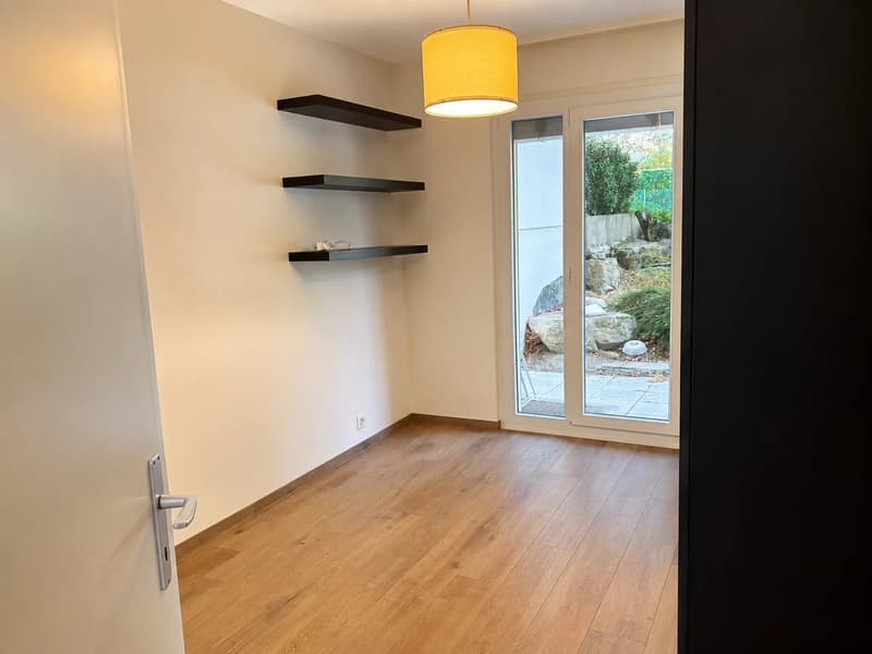 Rendement attractif à Sierre : 2,5 pièces rénové avec terrasse (4)