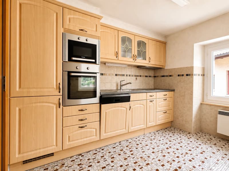 Spacieux appartement de 4.5 pièces avec fort potentiel d'agrandissement (3)