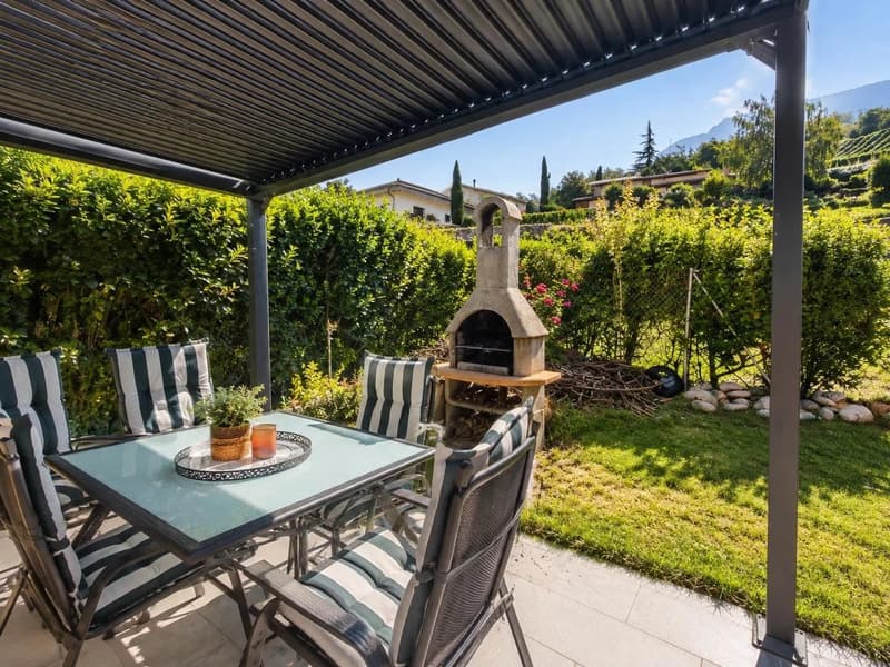 Spacieuse villa individuelle avec grand jardin à Sierre (4)
