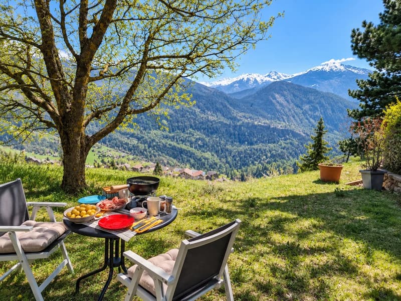 Un écrin de verdure à Ayent : 3,5 pièces avec véranda et jardin (12)