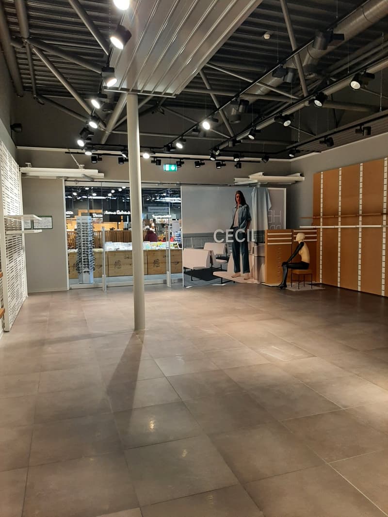 Attraktive Verkaufs-/Gewerbefläche im Coop Center Romanshorn (2)