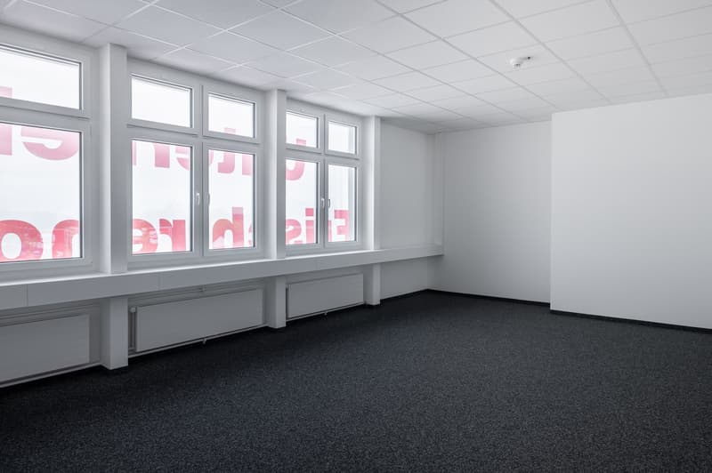 attraktive, moderne Büroräumlichkeiten in Hinwil zu vermieten (3)
