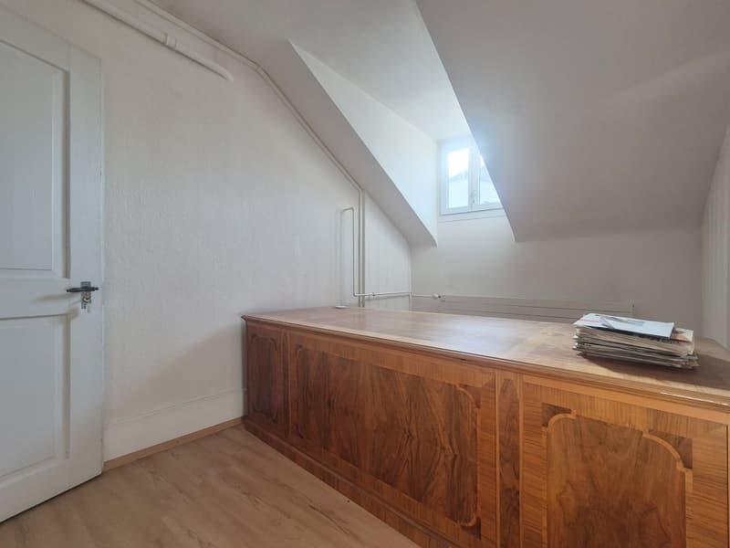Stadt St. Gallen - beim Marktplatz - attraktives Dachbüro / -Atelier (8)