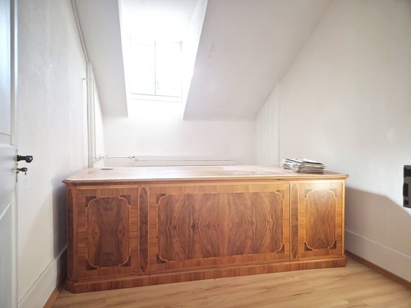 Stadt St. Gallen - beim Marktplatz - attraktives Dachbüro / -Atelier (1)