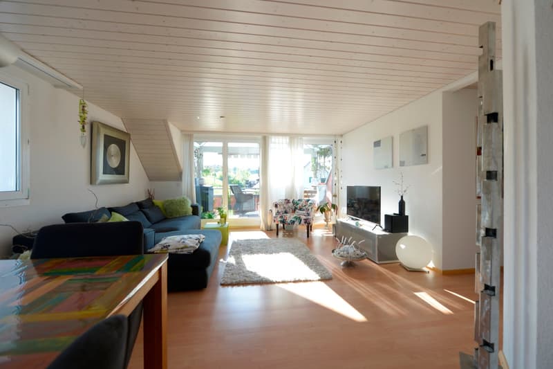 Sonnige 5.5-Zimmer-Wohnung mit Balkon in Mörschwil (4)