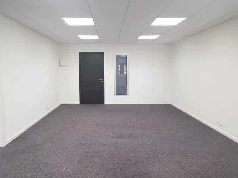 Bureau 138m² + dépôt 8m² en excellent état - Libre de suite (3)