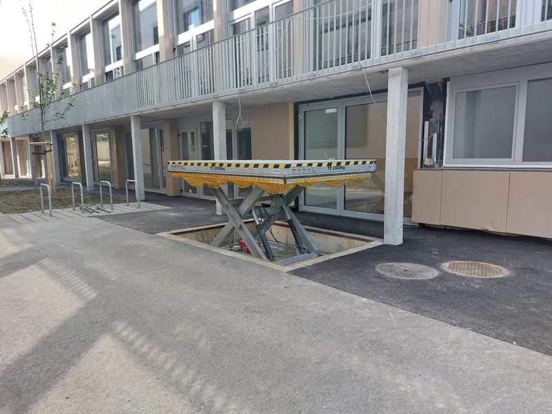 NOUVEAU - Dépôt de 143m2 - Préverenges (2)