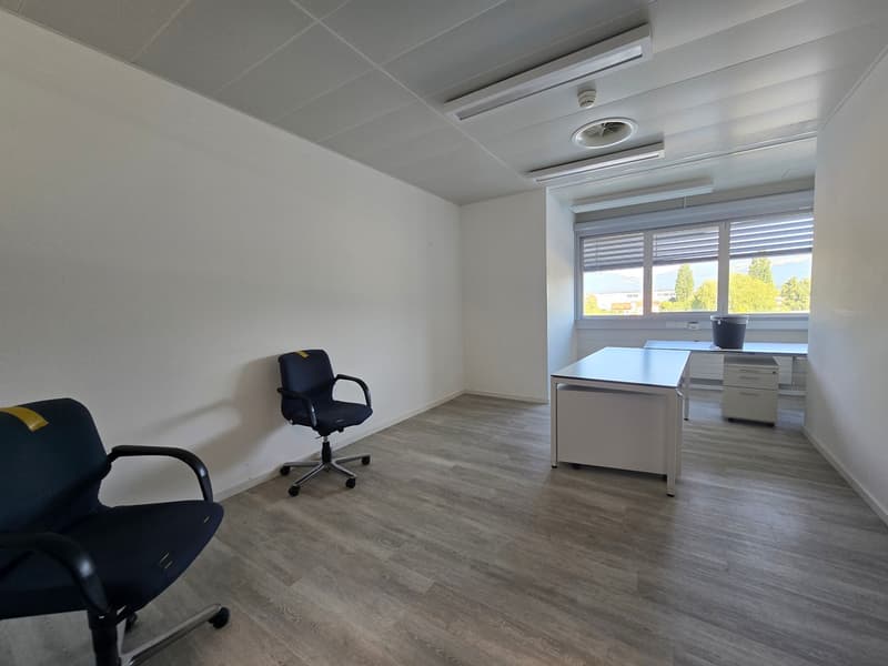 Bureau de 276m2 - Proximité autoroute/gare - Yverdon-les-Bains (2)