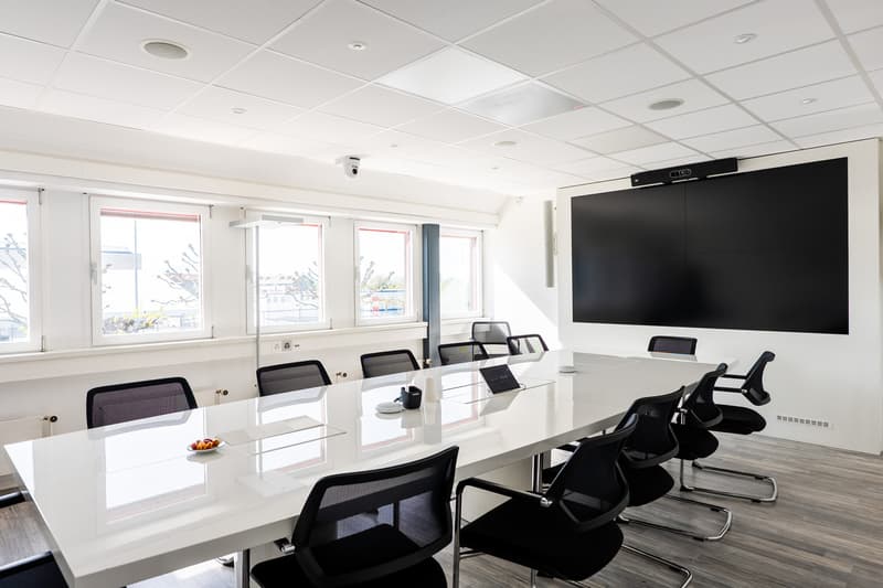 Bureau de 73m²- Idéalement placé à Gland (5)