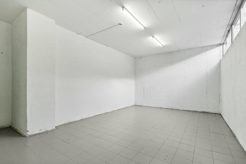 422m2 warehouse space in ideal location near A14 (5)