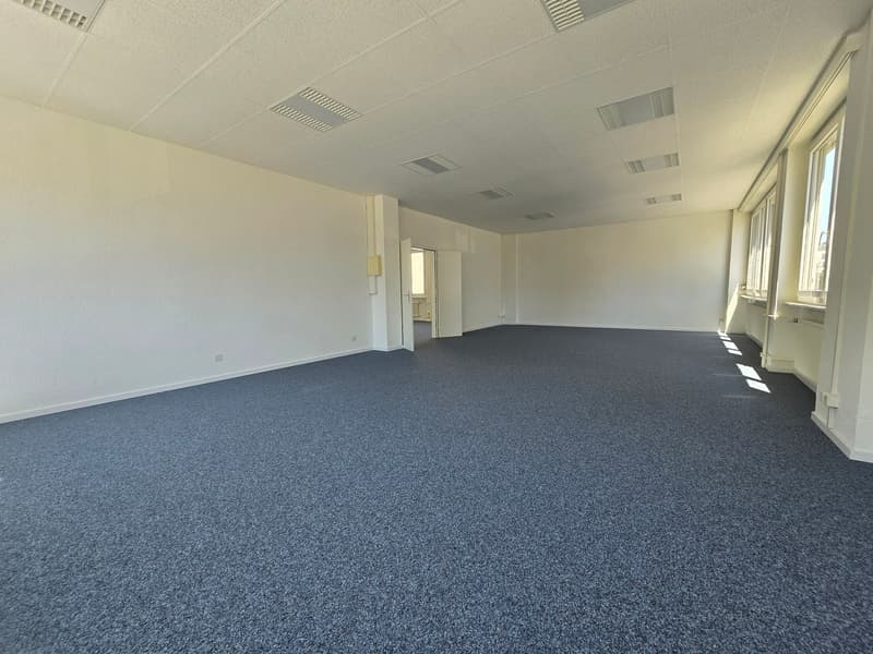 Bureau au 1er étage - 237m2 (6)