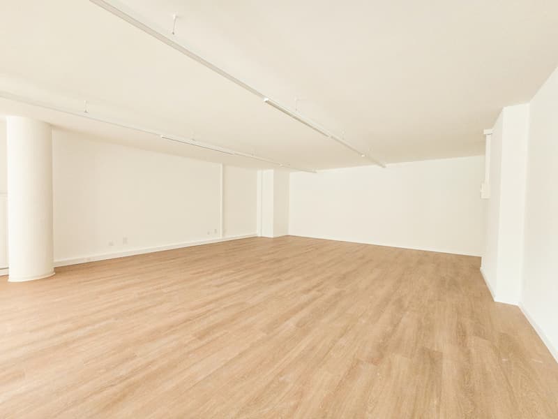 Bureau rénové de 230m2 - Centre-ville de Lausanne (5)