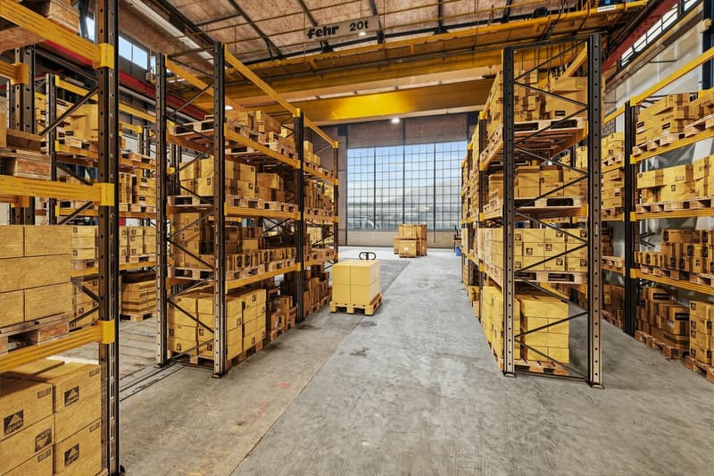 Grosszügige Industriehalle mit vielseitigen Nutzungsmöglichkeiten (9)