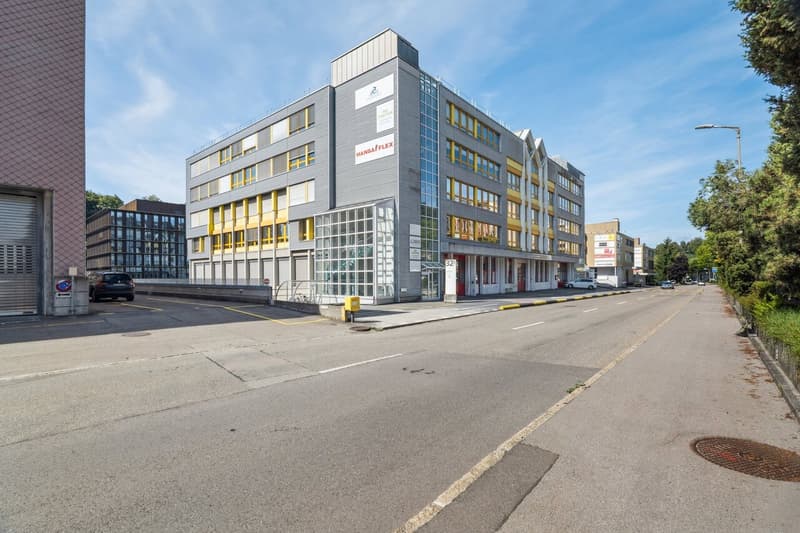 Attractive office space 582m2 in Ittigen (BE) (4)