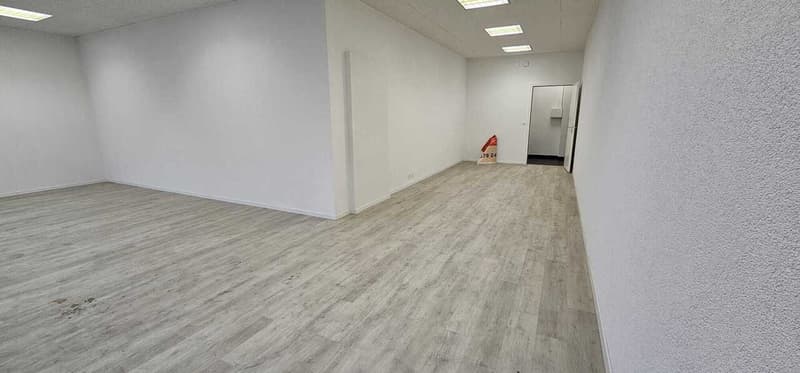Surface commerciale/bureau de 65 m² à louer - 1er étage (4)