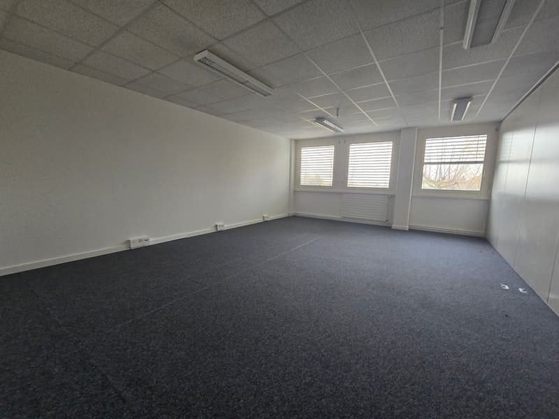 Bureau lumineux de 156m2 - offre spéciale ! 2 premiers loyers offerts (6)