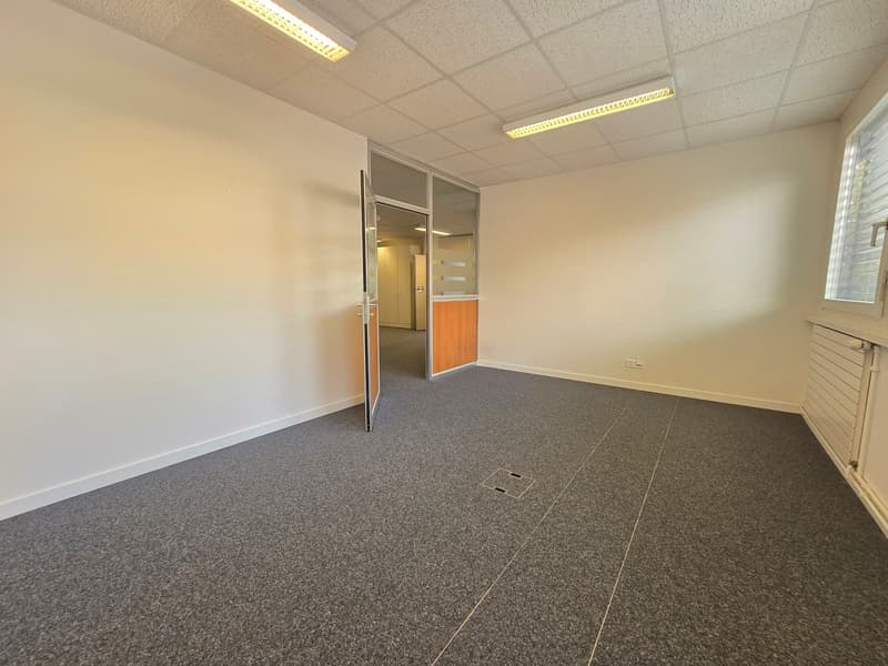 Bureau lumineux de 156m2 - offre spéciale ! 2 premiers loyers offerts (3)