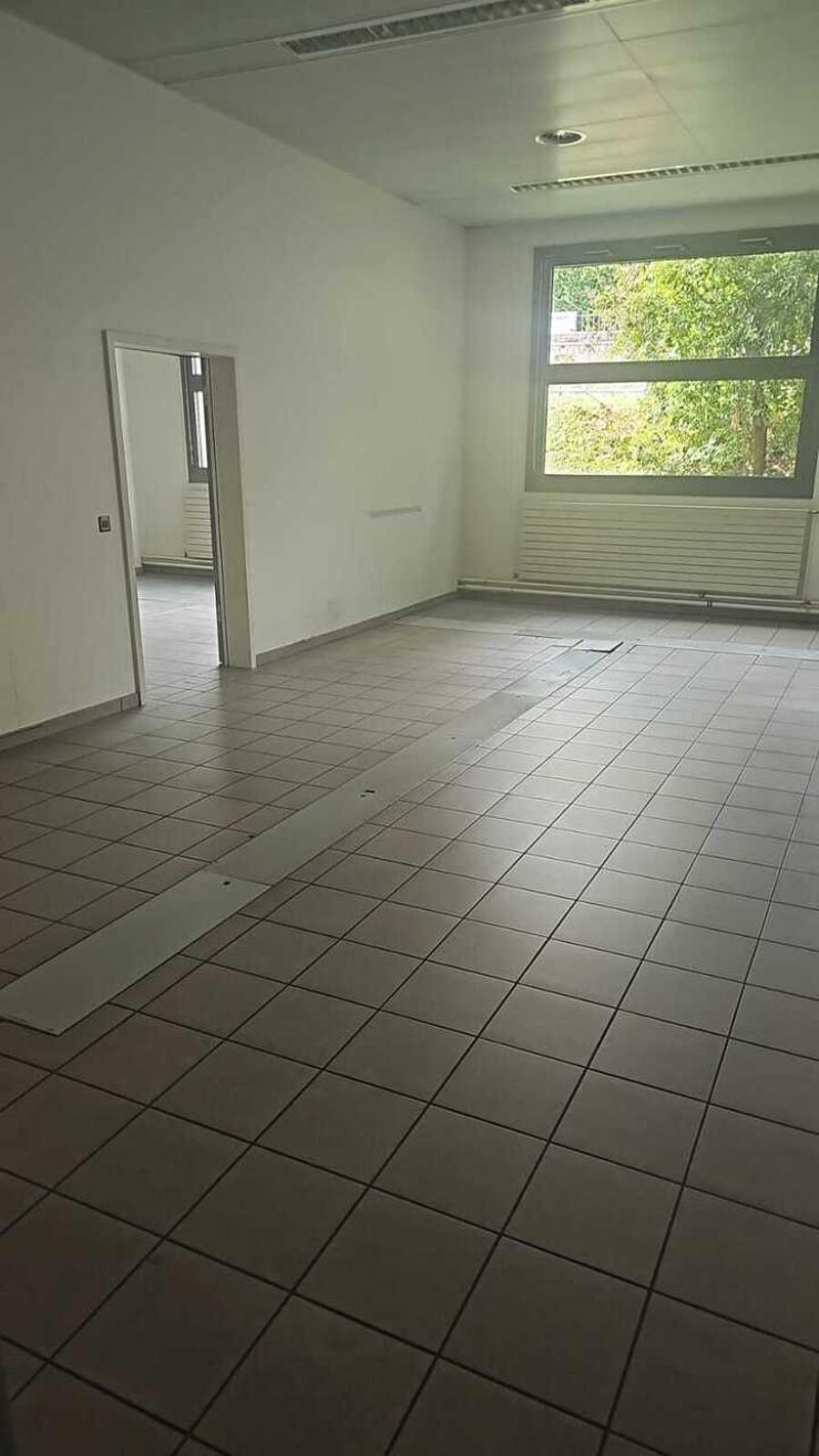 140m2 - Atelier/Local commercial à proximité du centre de Neuchâtel (4)