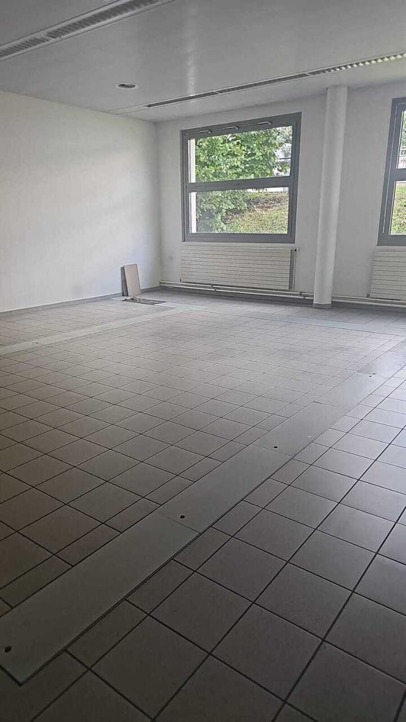 140m2 - Atelier/Local commercial à proximité du centre de Neuchâtel (3)