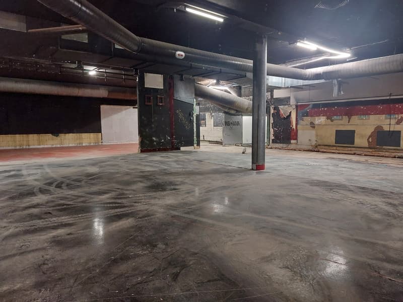 Local commercial - Fort potentiel - Bon emplacement avec visibilité (4)