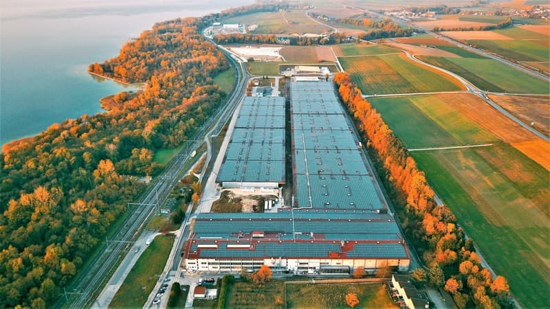Localisation stratégique - Halle logistique 13'800 m² (1)