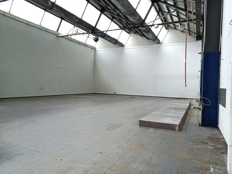 Atelier 474 m2 au rez - Quai de chargement - Proche autoroute (4)