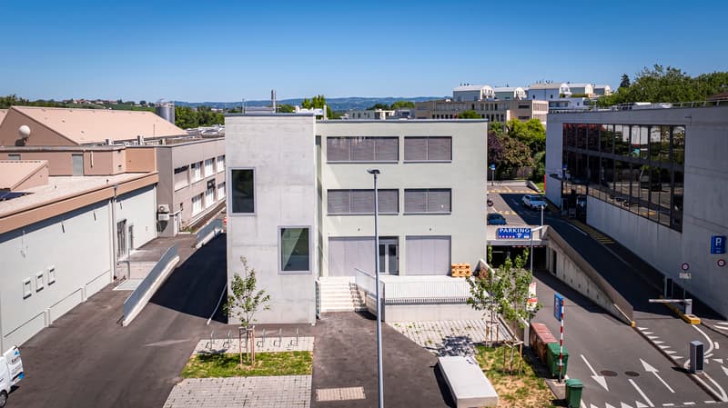 Bail flexible - Bureau 225m2 aménagé - Libre de suite - Proche de tout (4)