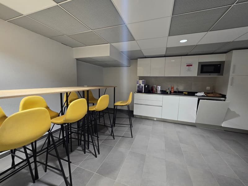 Situation optimale - Bureau Plug-and-Play de 271m2 (5)