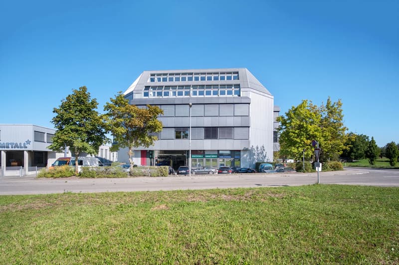 Vielseitig & einladend - Ihre Gewerbefläche in Oberglatt (3)