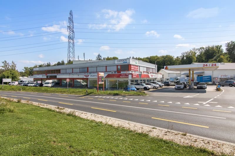 Surface 1000m2 - Fitness/showroom/atelier- jusqu'à 45 places de parc (1)