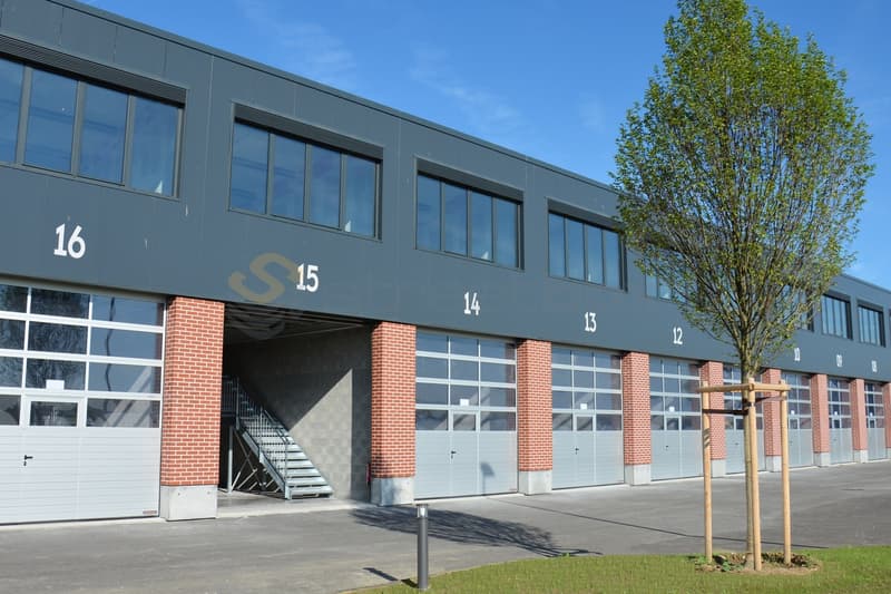 Streetbox double de 230m2 très bien situé ! (3)