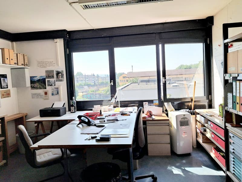 Bureau de 130m2 - à saisir de suite (2)