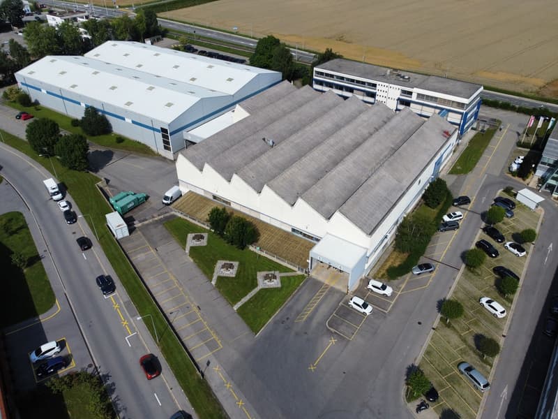 Halle logistique/dépôt 1140m2 - Quai de chargement - Proche autoroute (1)