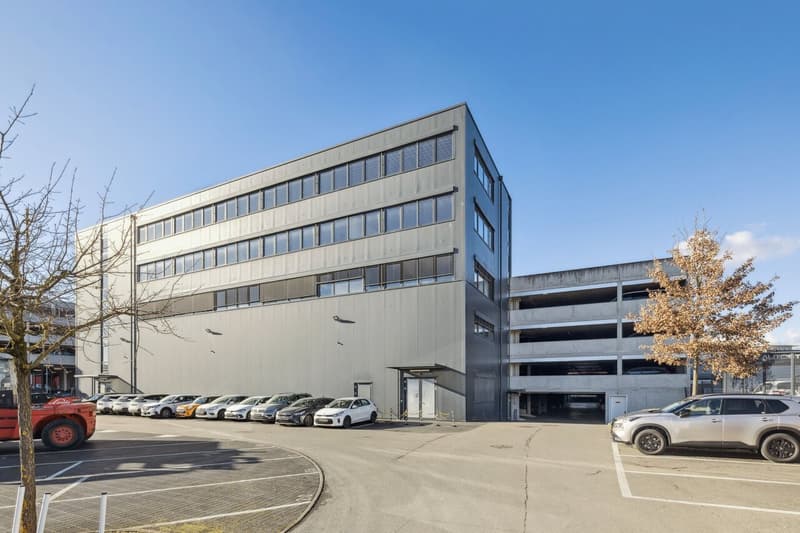 Bureaux de 460 m² à louer à Vernier (3)