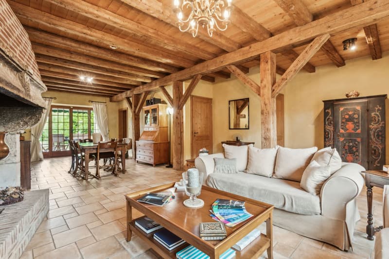 Propriété au charme authentique, finitions soignées et grand jardin (4)