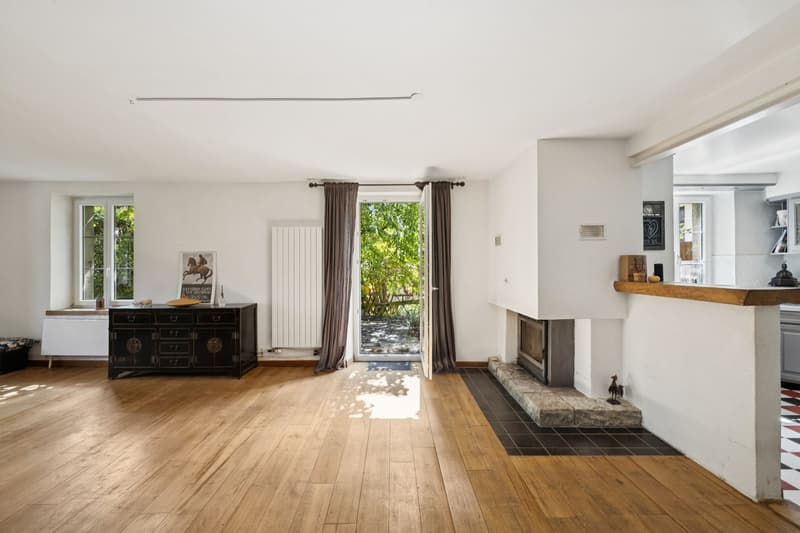 Maison villageoise de caractère, potentiel locatif et d'extension (2)