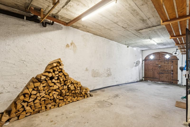 Très charmante maison villageoise, au centre de Champagne ! (13)