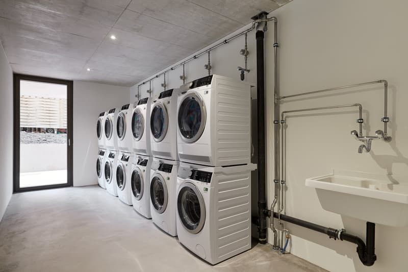 Waschküche im Erdgeschoss (eigener Waschturm je Wohnung)