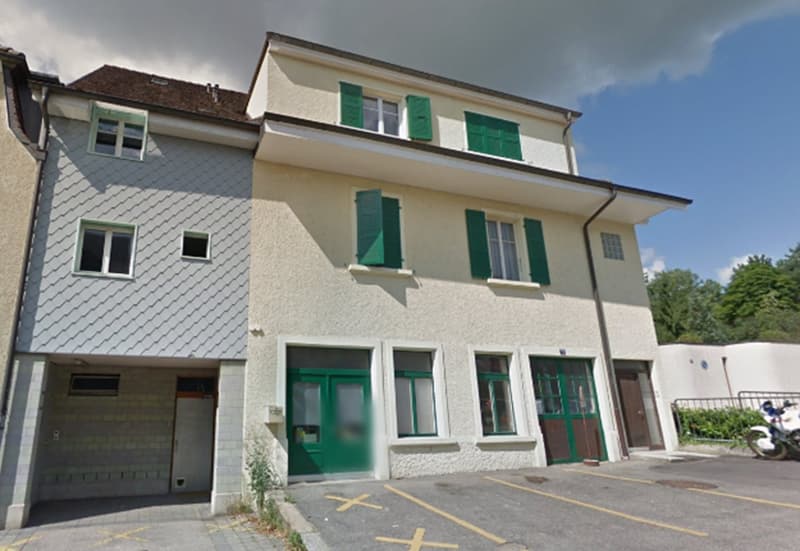 Immeuble composé de 4 appartements et de 2 surfaces commerciales à Delémont (3)